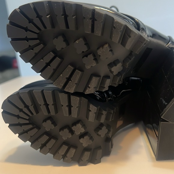 Fashion Nova No String Attached Booties - Black Patent - Picture 11 of 16